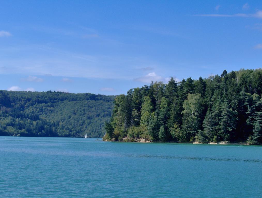 Vvf Jura Lac De Vouglans Maisod Kültér fotó