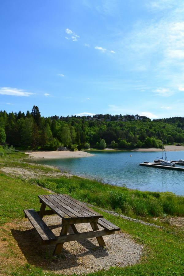 Vvf Jura Lac De Vouglans Maisod Kültér fotó