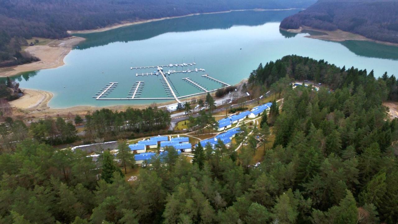 Vvf Jura Lac De Vouglans Maisod Kültér fotó